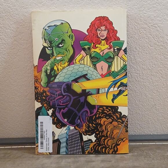 DC Superman panic in the sky! Graphic novel - Picture 2 of 5